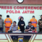 Polda Jatim Laksanakan Press Release hasil ungkap kasus Penipuan dan Penggelapan. (Instagram.com/@humaspoldajatim)
