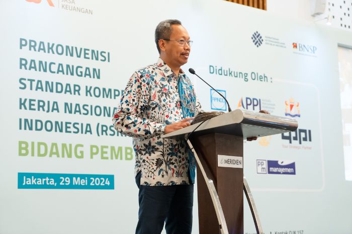 Otoritas Jasa Keuangan (OJK) menggelar Prakonvensi Rancangan Standar Kompetensi Kerja Nasional Indonesia (RSKKNI) bidang Pembiayaan di Hotel Le Méridien,  Jakarta (29/5/24).
